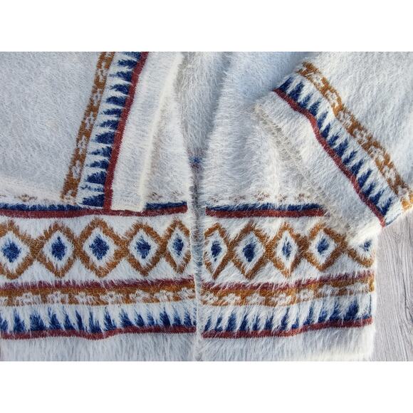 Anthropologie Sweet and Sinful Aztec Tribal Fuzzy Cardigan Boho Western Style - Picture 4 of 4